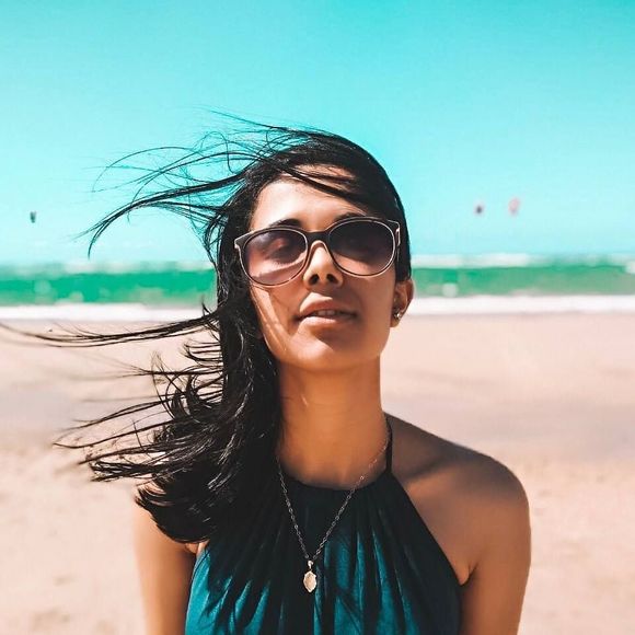 Meet your Posher, Priscila - Picture 1 of 1